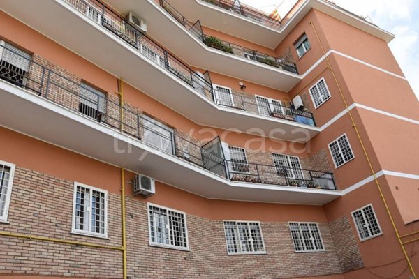 appartamento in vendita a Roma in zona Primavalle