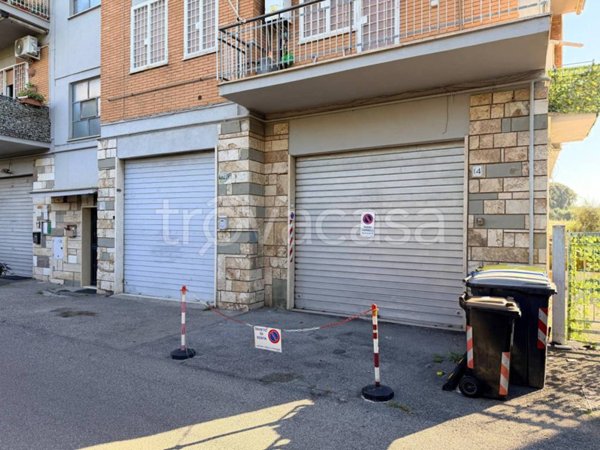 appartamento in vendita a Roma in zona Tor Bella Monaca