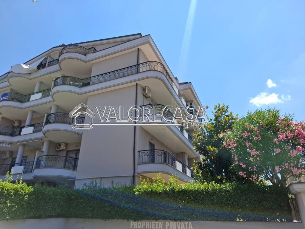 appartamento in vendita a Roma in zona Finocchio