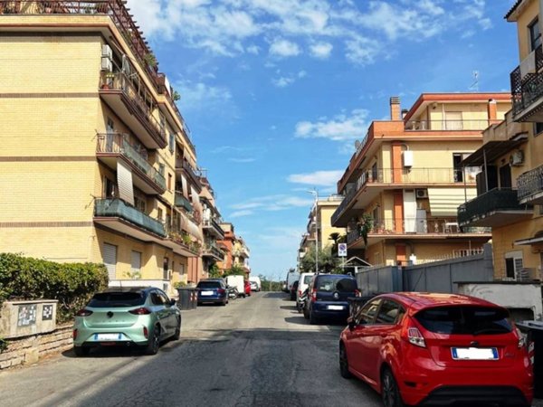 locale commerciale in vendita a Roma in zona Trionfale