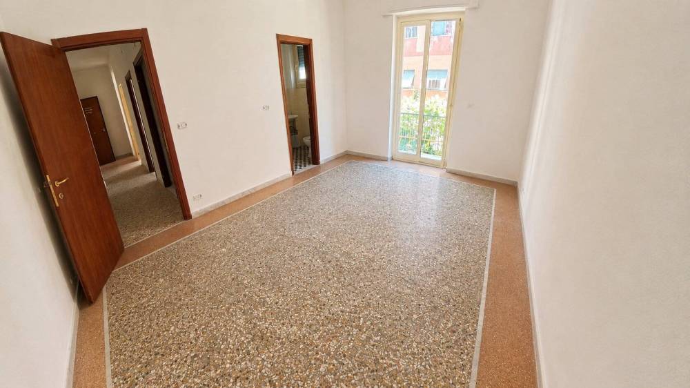 appartamento in vendita a Roma in zona Ostia