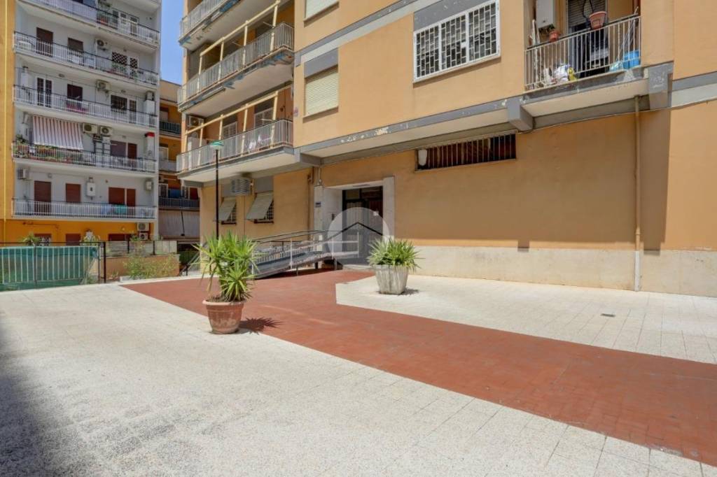 appartamento in vendita a Roma in zona Prenestino-Labicano