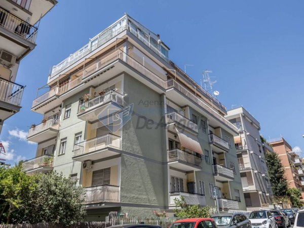 appartamento in vendita a Roma in zona Primavalle