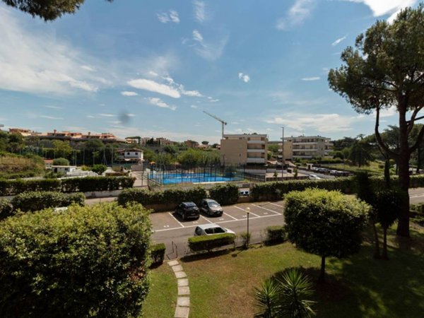 appartamento in vendita a Roma in zona Ponte di Nona