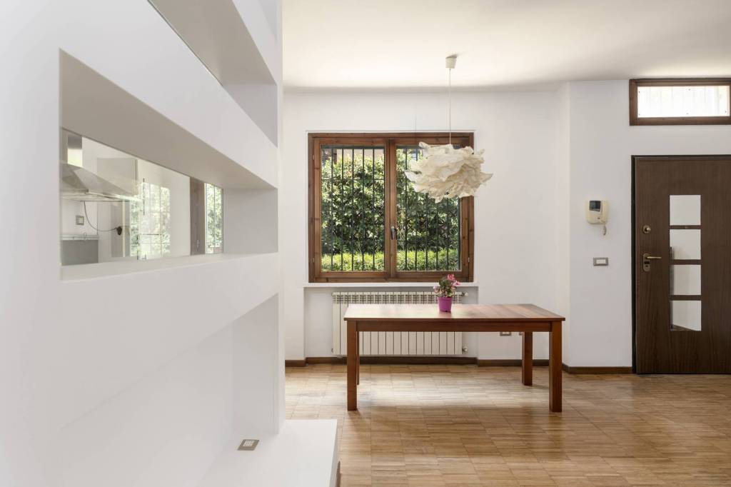 casa indipendente in vendita a Roma in zona Appio Pignatelli