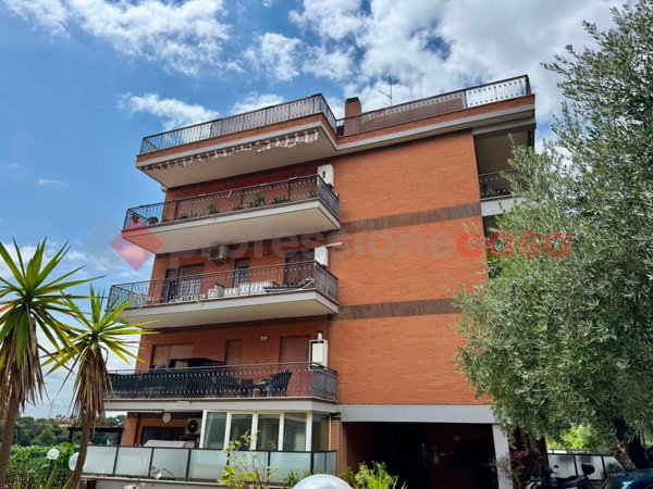 appartamento in vendita a Roma in zona Torrevecchia