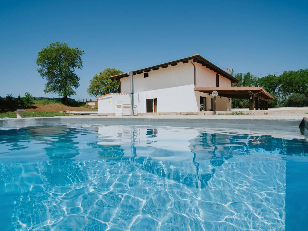 casa indipendente in vendita a Roma