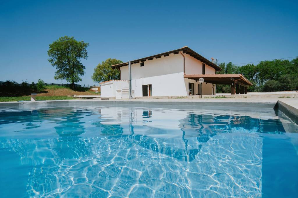 casa indipendente in vendita a Roma