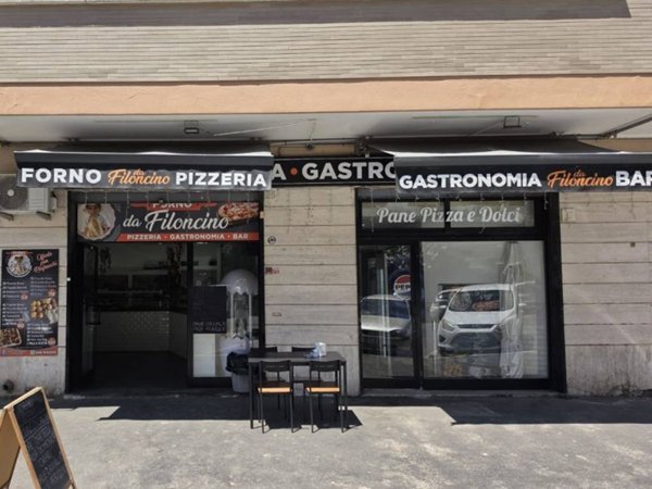negozio in vendita a Roma in zona Ostia