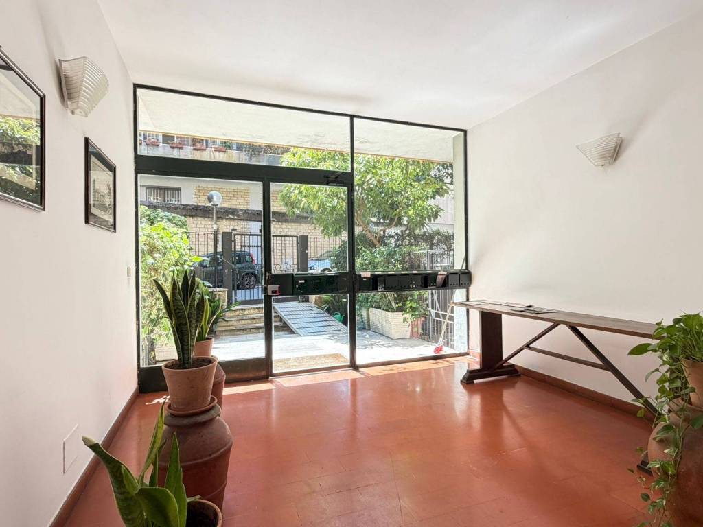 appartamento in vendita a Roma in zona Tor di Quinto