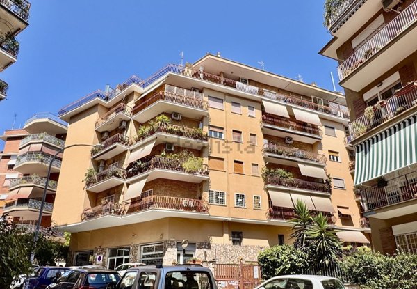 appartamento in vendita a Roma in zona Monte Sacro/Talenti