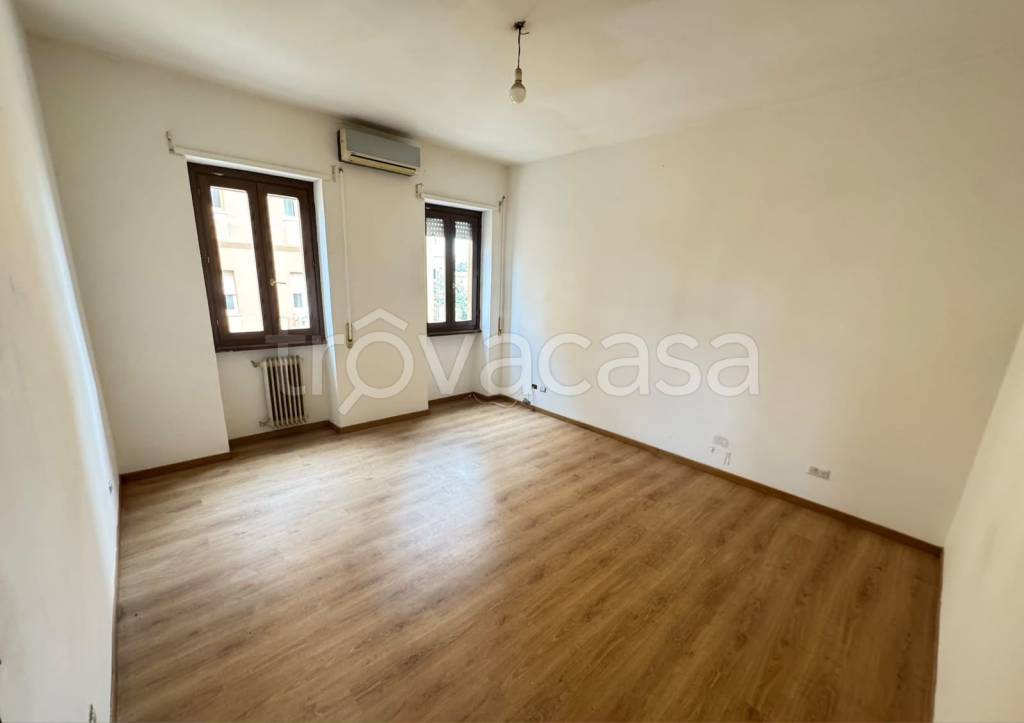 appartamento in vendita a Roma in zona Corviale