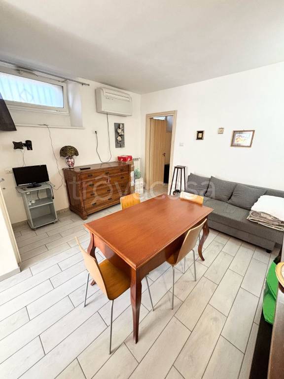 appartamento in vendita a Roma in zona Prenestino-Labicano