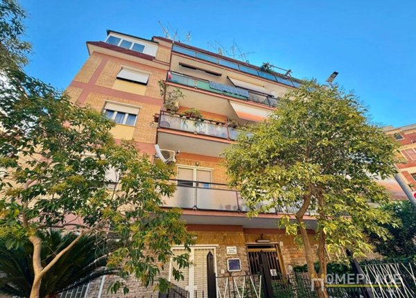 appartamento in vendita a Roma in zona Torre Maura