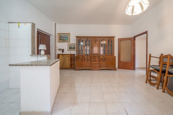appartamento in vendita a Roma in zona Torre Angela