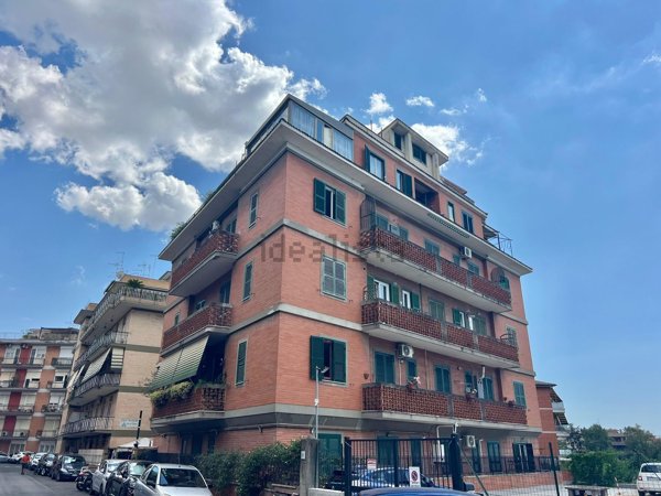 appartamento in vendita a Roma in zona Torrevecchia