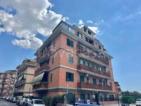 appartamento in vendita a Roma in zona Torrevecchia