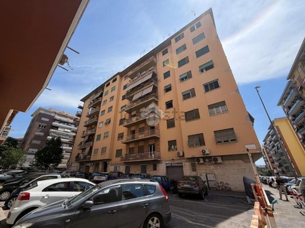 appartamento in vendita a Roma in zona Appio Latino