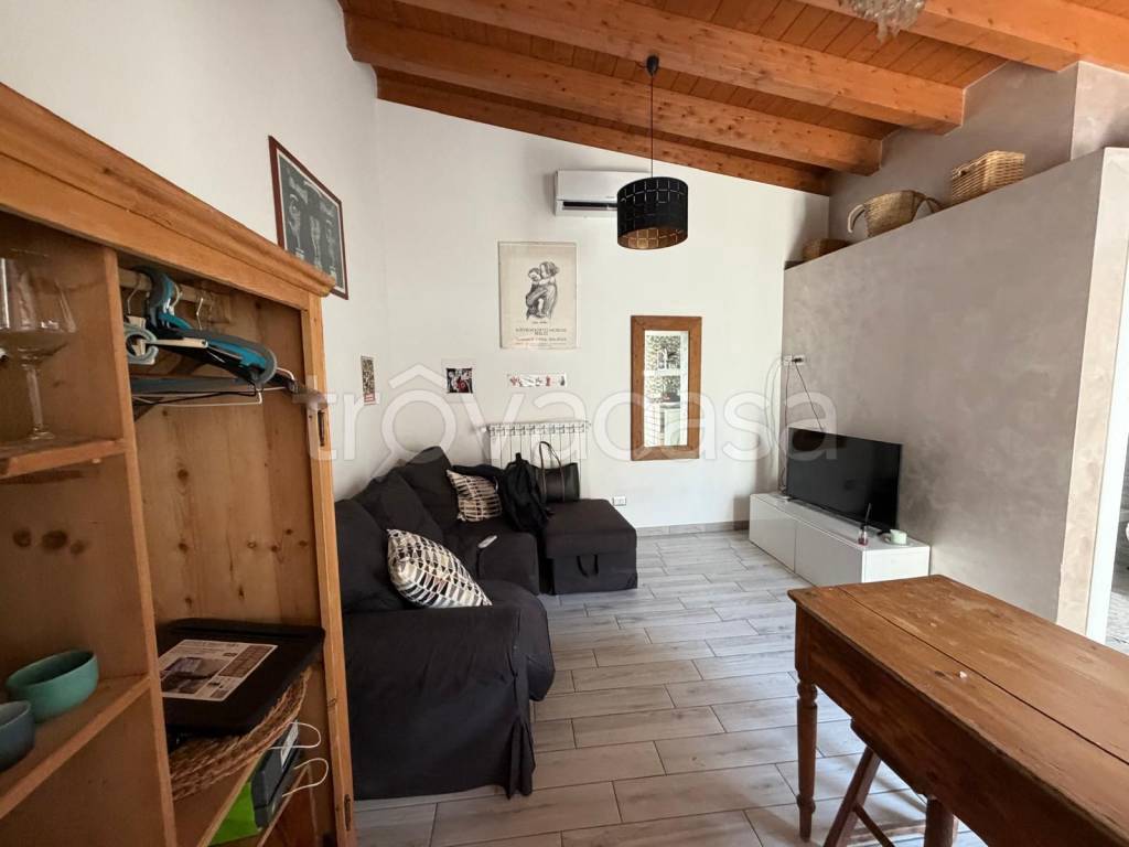 appartamento in vendita a Roma in zona Tuscolano