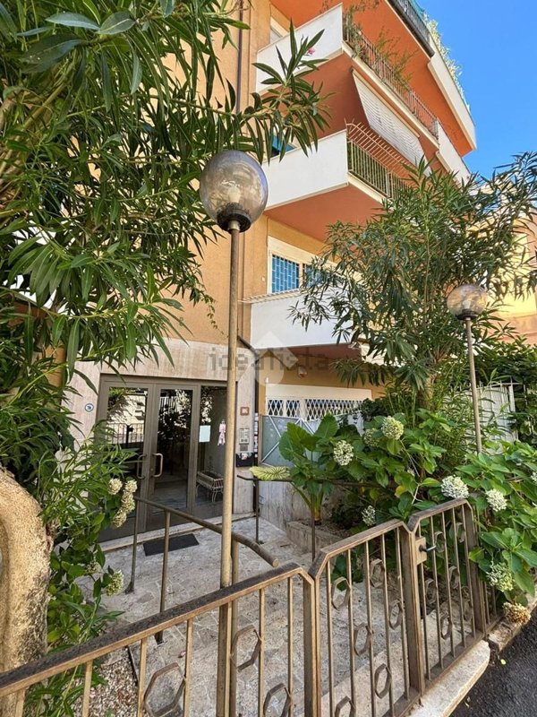 appartamento in vendita a Roma in zona Monte Sacro/Talenti