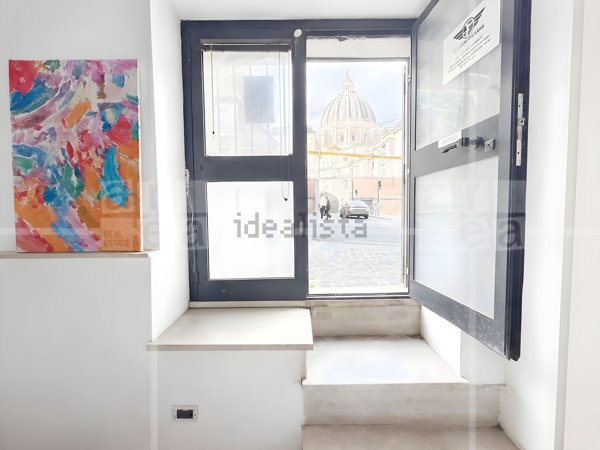 ufficio in vendita a Roma in zona Aurelio