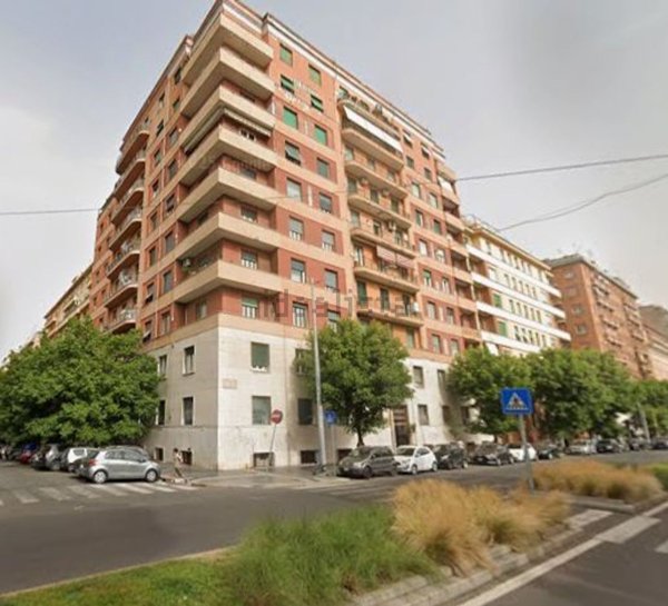 appartamento in vendita a Roma in zona Nomentano