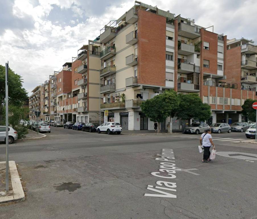 appartamento in vendita a Roma in zona Ostia