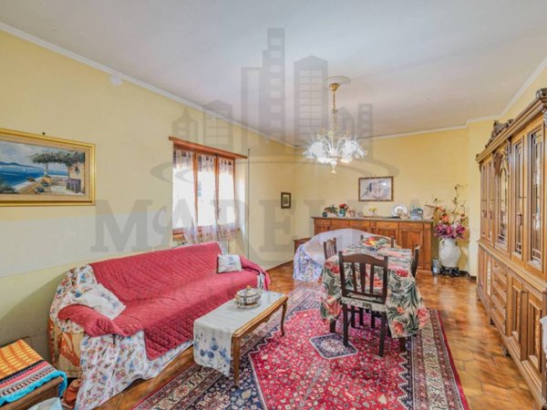 casa indipendente in vendita a Roma in zona Selva Candida