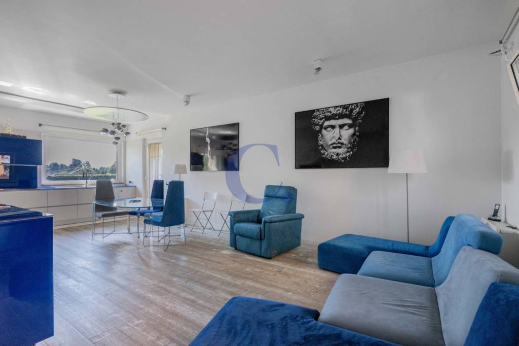 casa indipendente in vendita a Roma