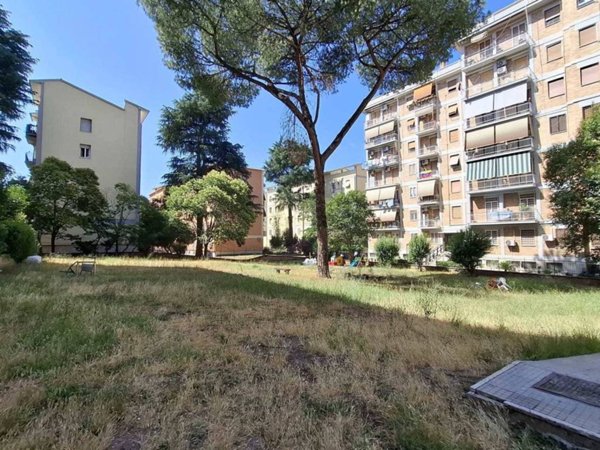appartamento in vendita a Roma in zona Cinecittà