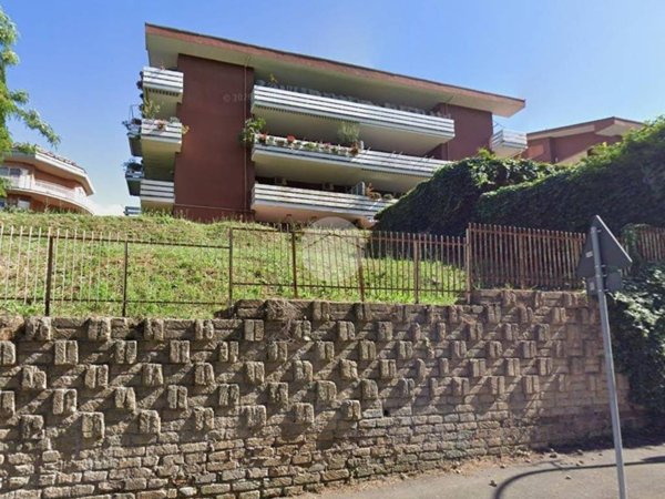 appartamento in vendita a Roma in zona Mostacciano