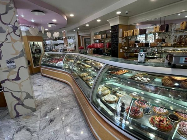 negozio in vendita a Roma in zona Della Vittoria