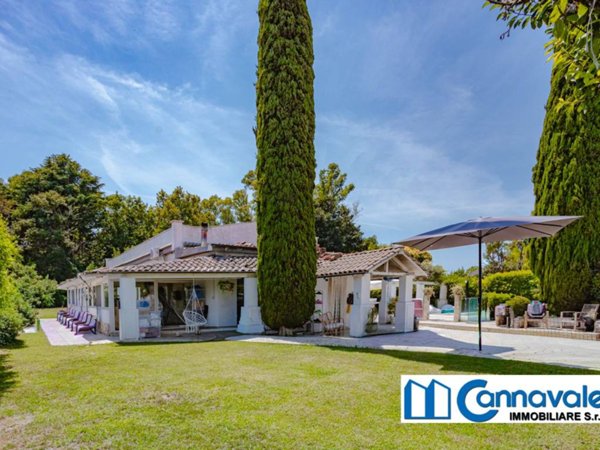 casa indipendente in vendita a Roma in zona Longarina