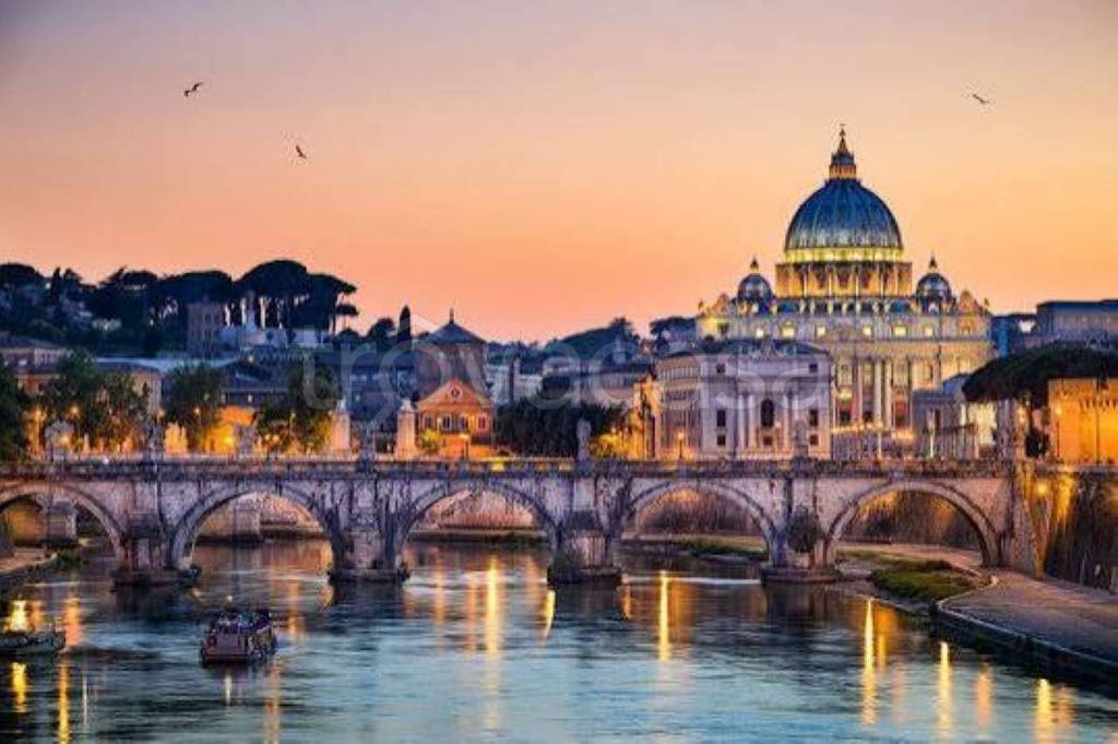 negozio in vendita a Roma in zona Centro Storico
