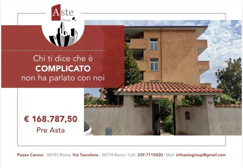 appartamento in vendita a Roma in zona Dragona/Bagnoletto