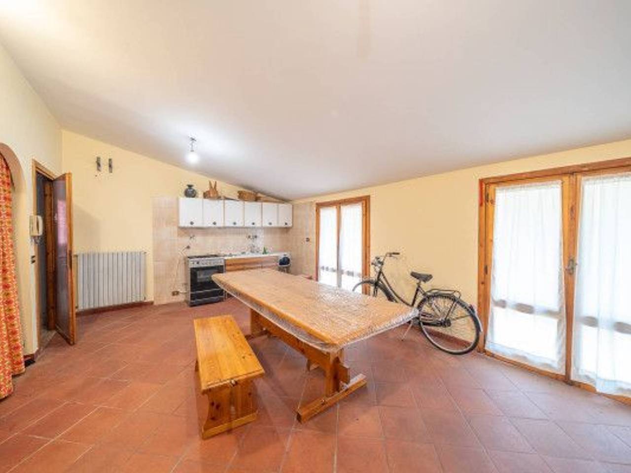 appartamento in vendita a Roma in zona Torre Angela