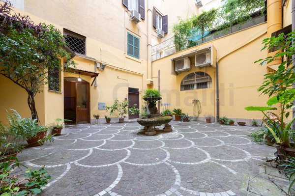 appartamento in vendita a Roma in zona Rione Prati