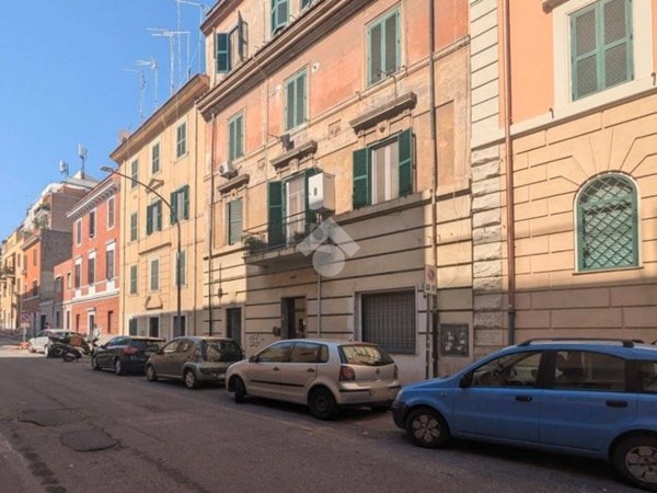 appartamento in vendita a Roma in zona Tuscolano