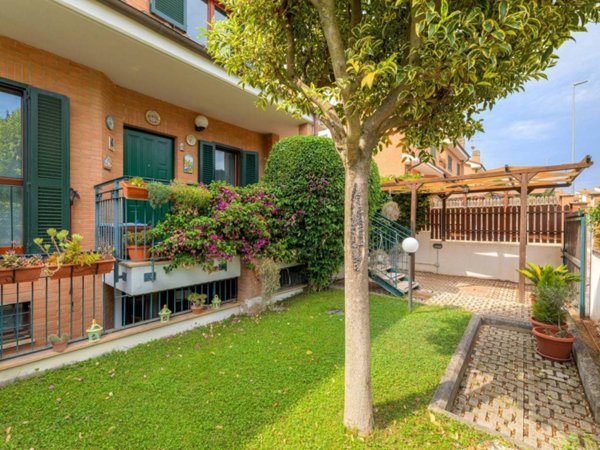 casa indipendente in vendita a Roma in zona Rione Prati
