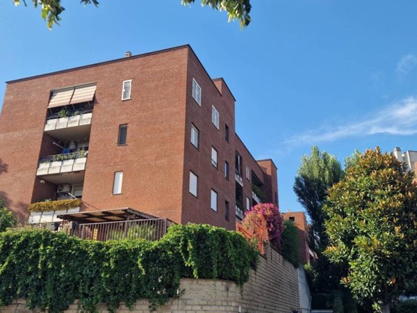 appartamento in vendita a Roma in zona Magliana Vecchia
