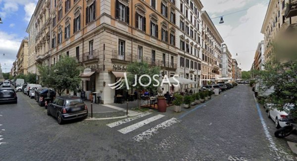 negozio in vendita a Roma in zona Rione Prati