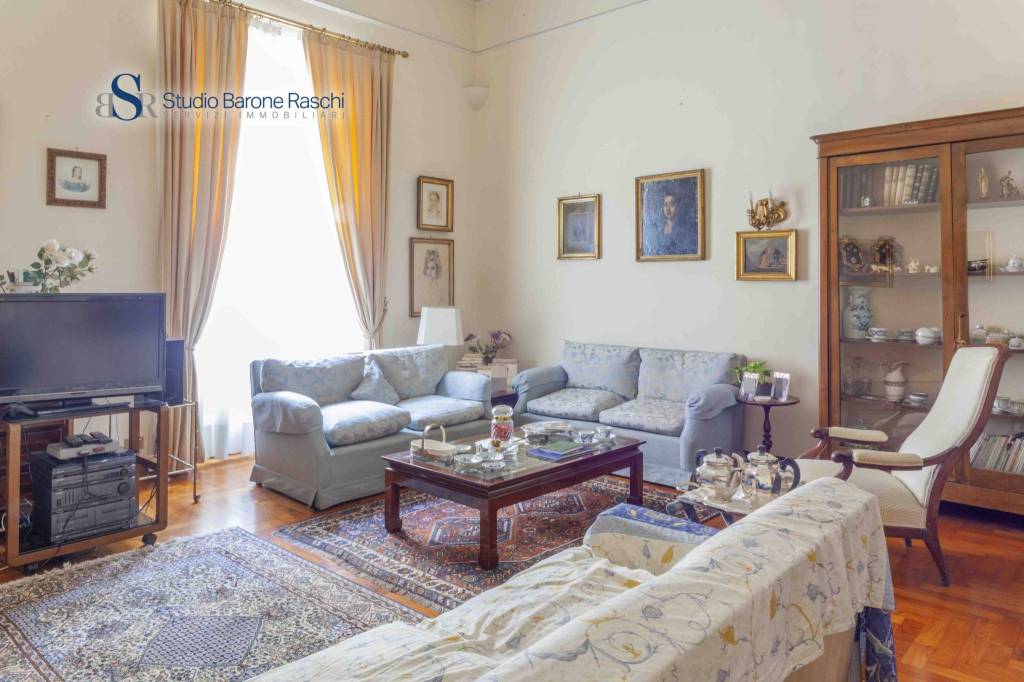 appartamento in vendita a Roma in zona Rione Prati