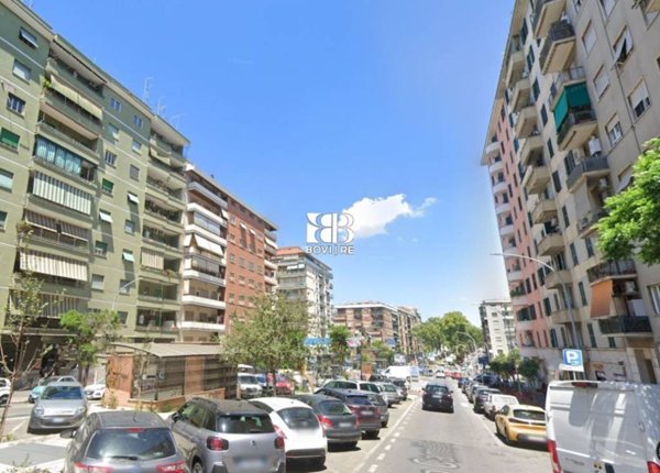 appartamento in vendita a Roma in zona Tuscolano