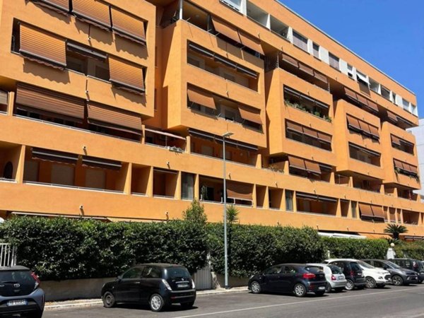 appartamento in vendita a Roma in zona Giuliano Dalmata