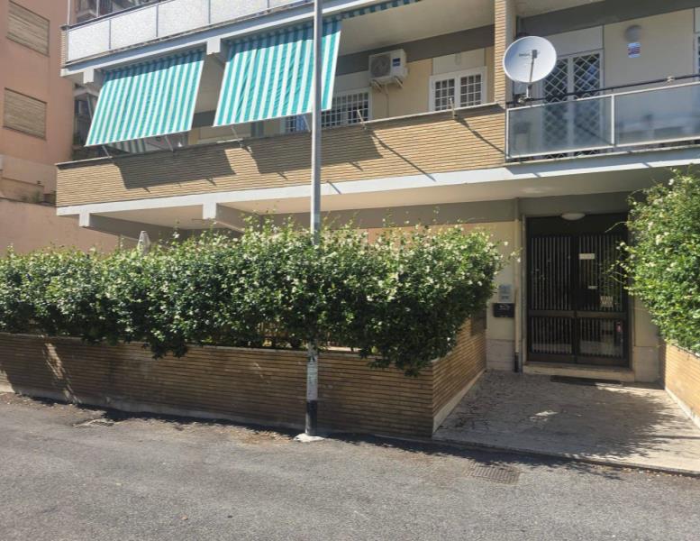 appartamento in vendita a Roma in zona Monte Sacro/Talenti