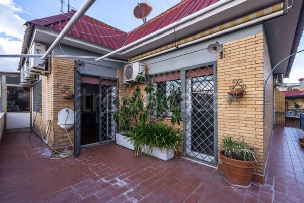 casa indipendente in vendita a Roma in zona Portuense