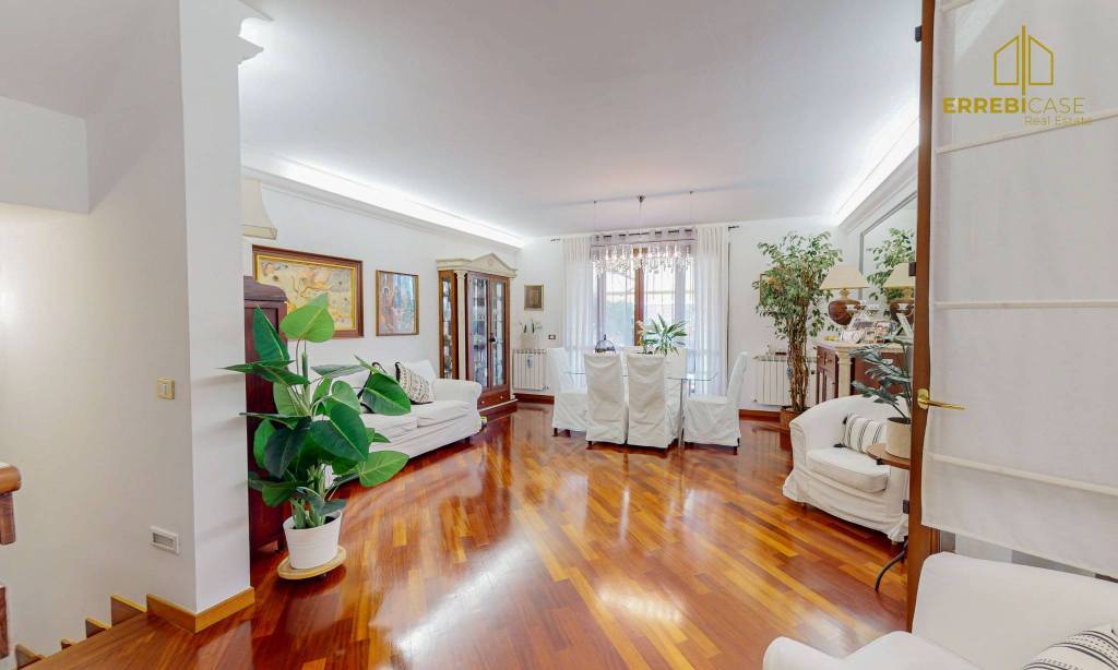 casa indipendente in vendita a Roma