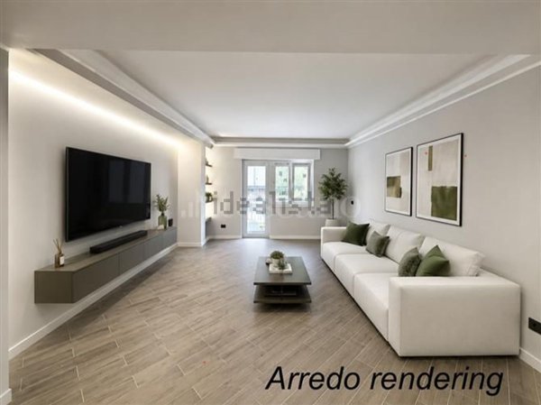 appartamento in vendita a Roma in zona Tuscolano
