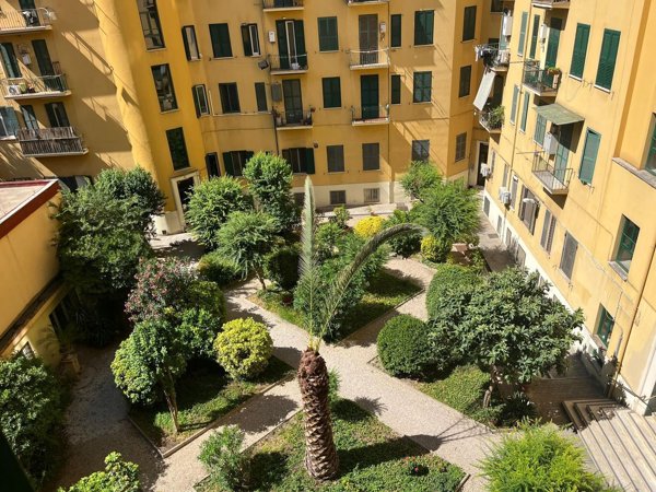 appartamento in vendita a Roma in zona Appio Latino