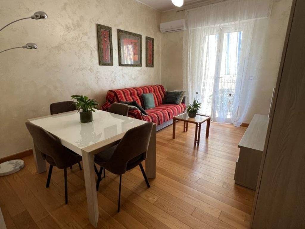 appartamento in vendita a Roma in zona Ostia